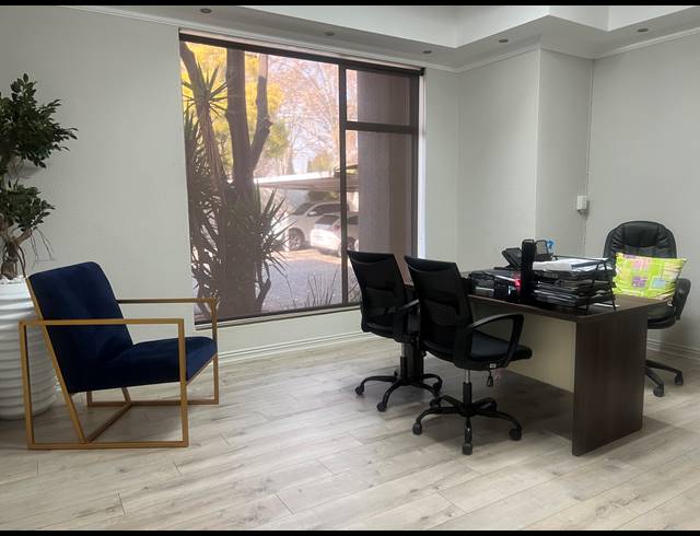 550M² OFFICE TO LET IN ROSEBANK